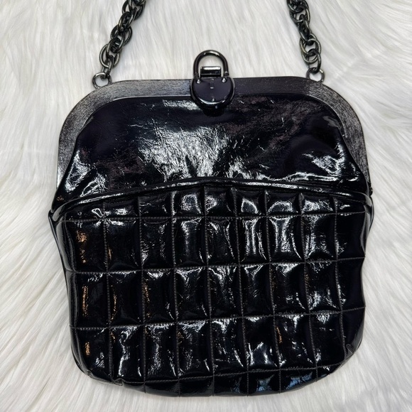 Vintage 60’s Saber Black Patent Handbag - Picture 2 of 16
